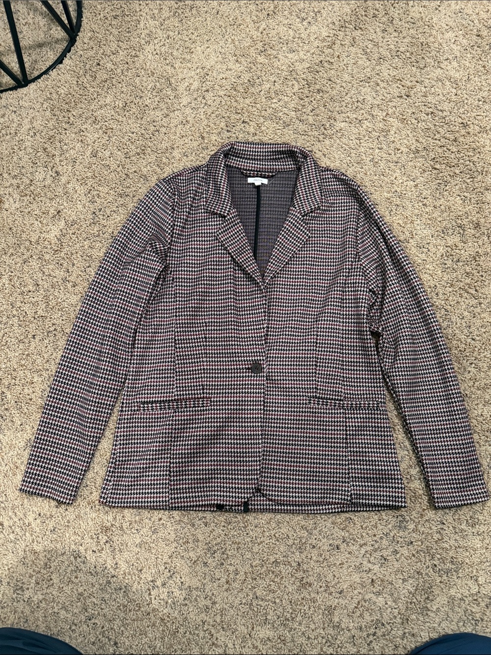 Maurices Burgandy and Black Houndstooth Single-Button Blazer